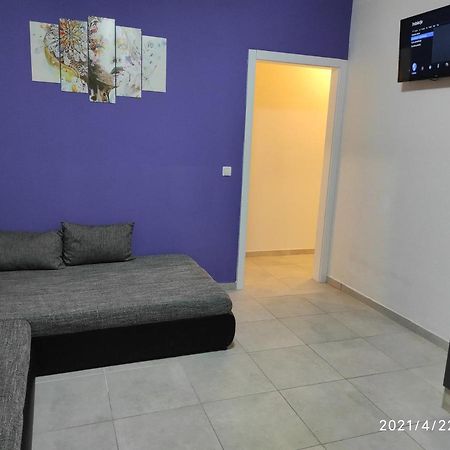 Apartmani QUATTRO Starigrad Paklenica Bagian luar foto