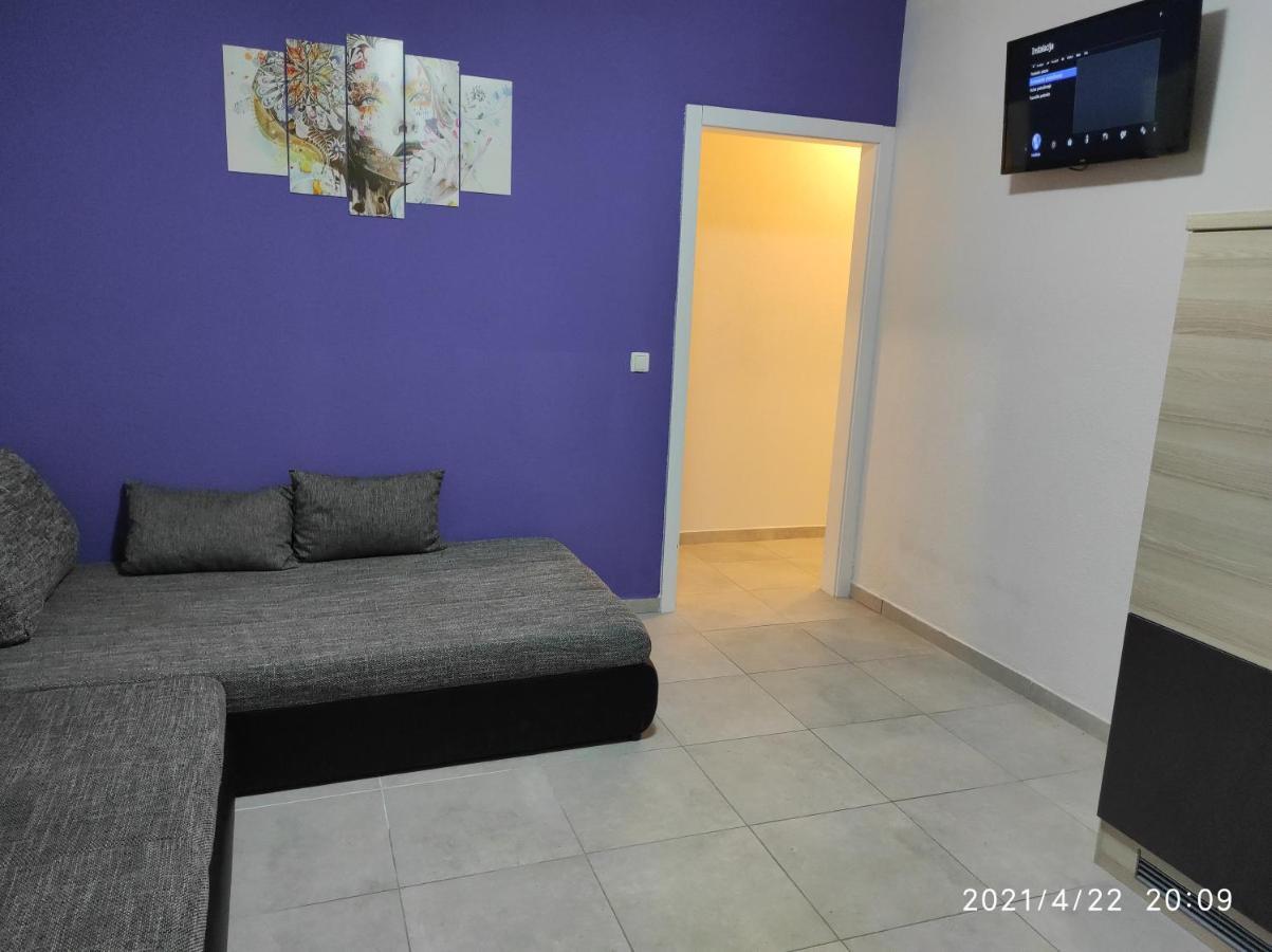 Apartmani QUATTRO Starigrad Paklenica Bagian luar foto
